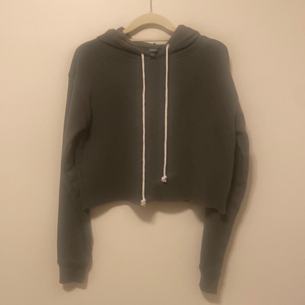 Crop hoodie with ties